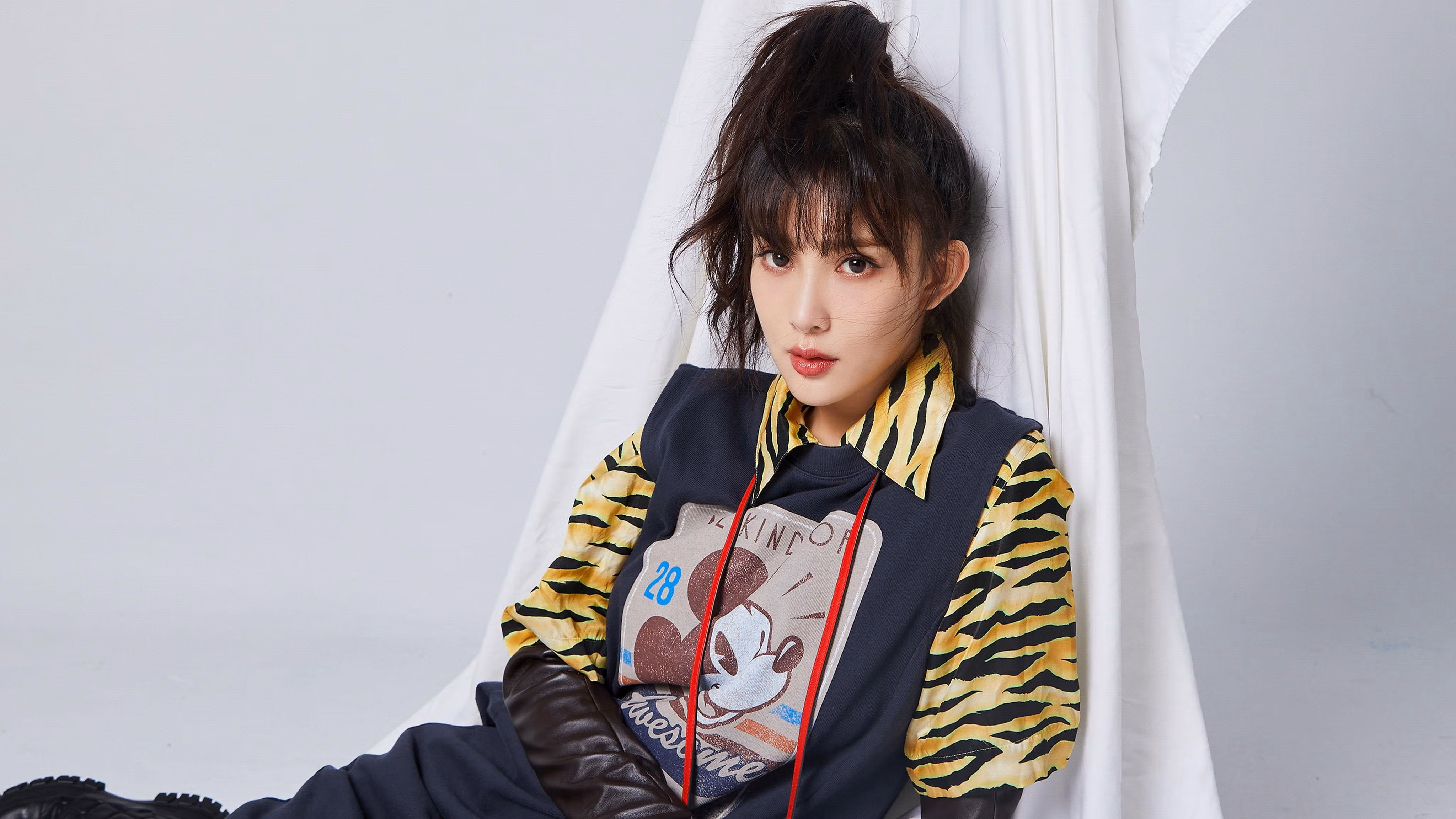 爱游戏中国官方登录入口网站-《《英雄联盟》新版本：新增英雄“霜刃”战场全新体验》，英雄联盟新版装备霜火护手