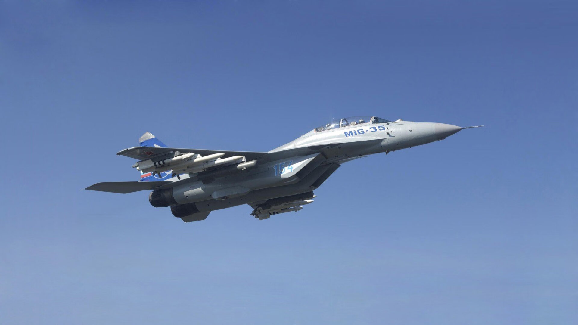 《Hope:年轻天才,开启电竞新篇章》