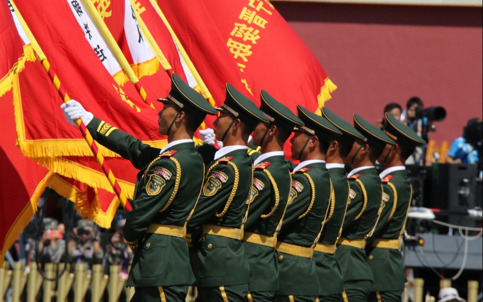 AYX GAMING-跨界IP合作频繁：电竞与动画、文学、电影实现多元融合，电竞生态跨界融合