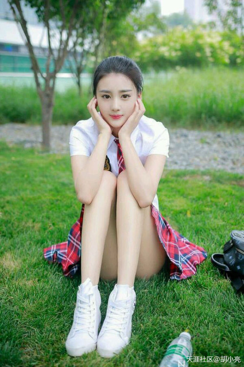 克罗地亚队在比赛中展现出强大的团队合作，克罗地亚 队